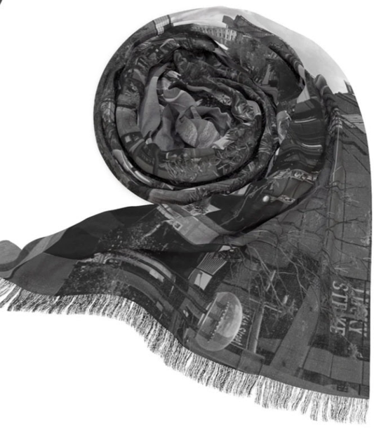 Stylish Light Scarf, Cozy Wrap for All Seasons, Perfect Gift for Mom, Ideal for Casual Outings and Travel, Black and White City Design